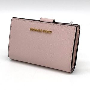 Michael Kors Medium Bifold Zip Corner Wallet